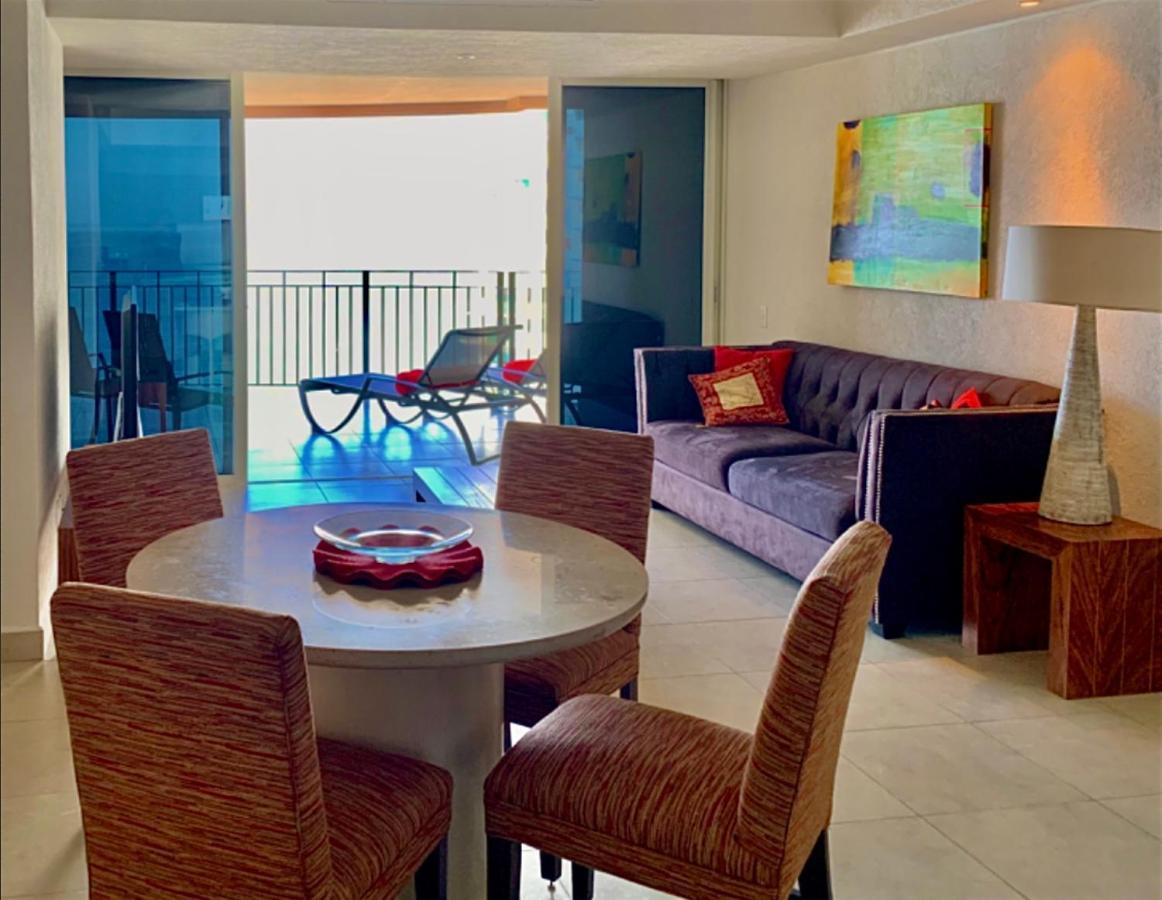 Apartamentos Grand Venetian Пуерто Валярта Екстериор снимка