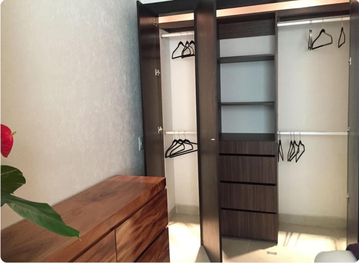 Apartamentos Grand Venetian Пуерто Валярта Екстериор снимка