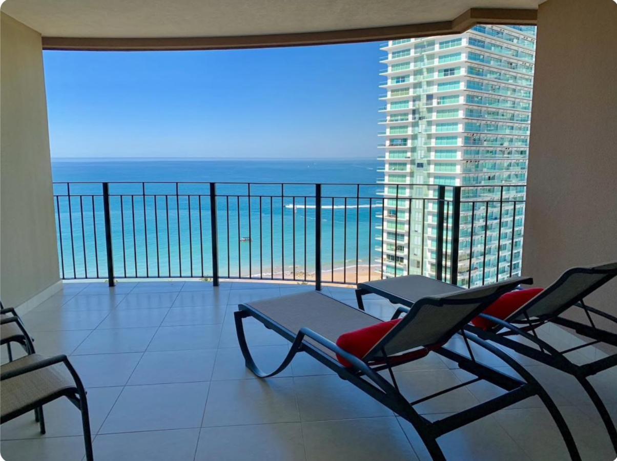 Apartamentos Grand Venetian Пуерто Валярта Екстериор снимка