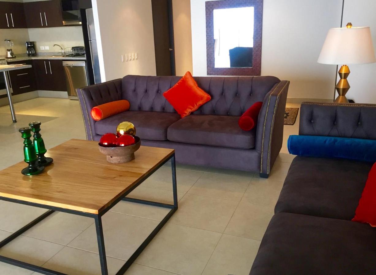 Apartamentos Grand Venetian Пуерто Валярта Екстериор снимка